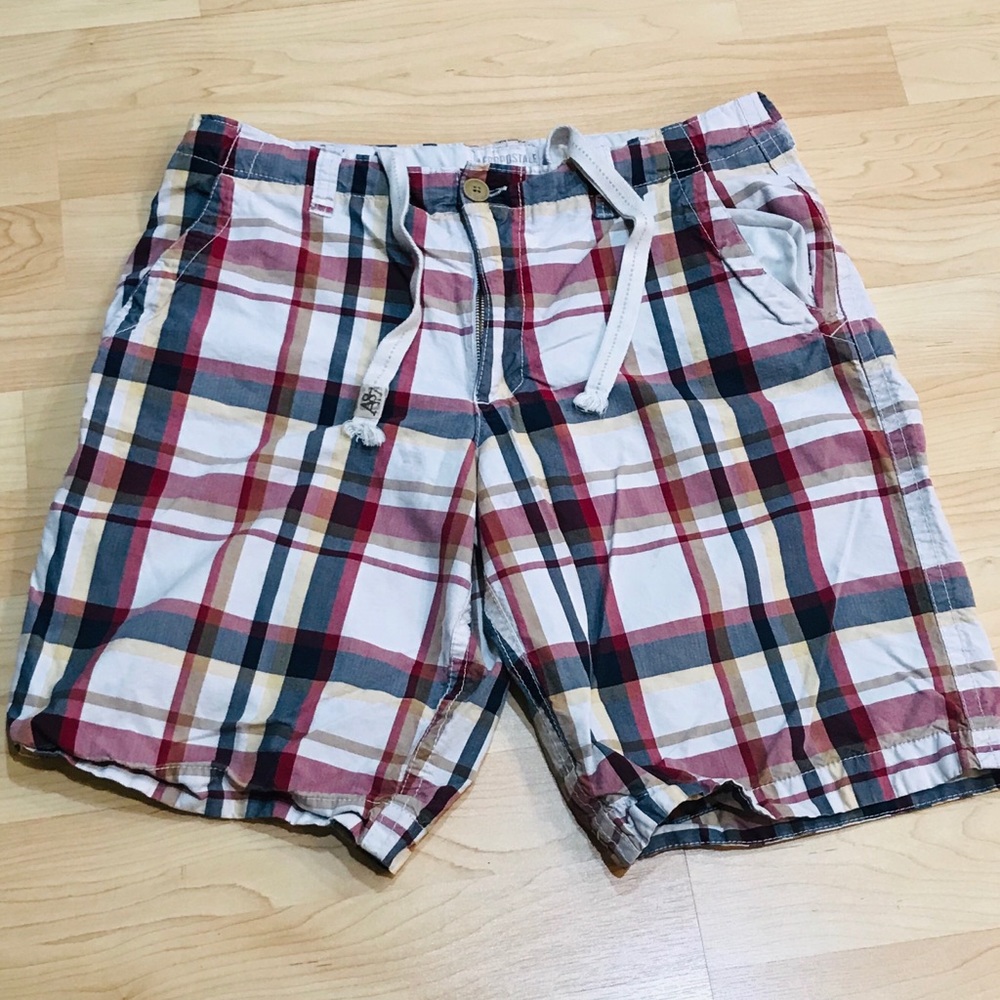 AEROPOSTALE  flat front casual shorts. 34 Waist